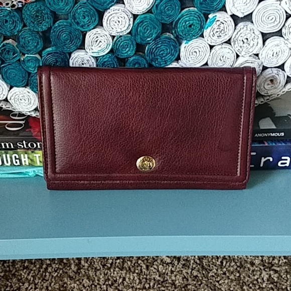 Vintage Handbags - Vintage wallet